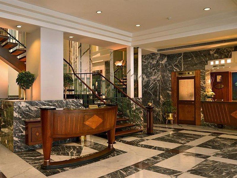 Hotel Marine Plaza Mumbai  Buitenkant foto