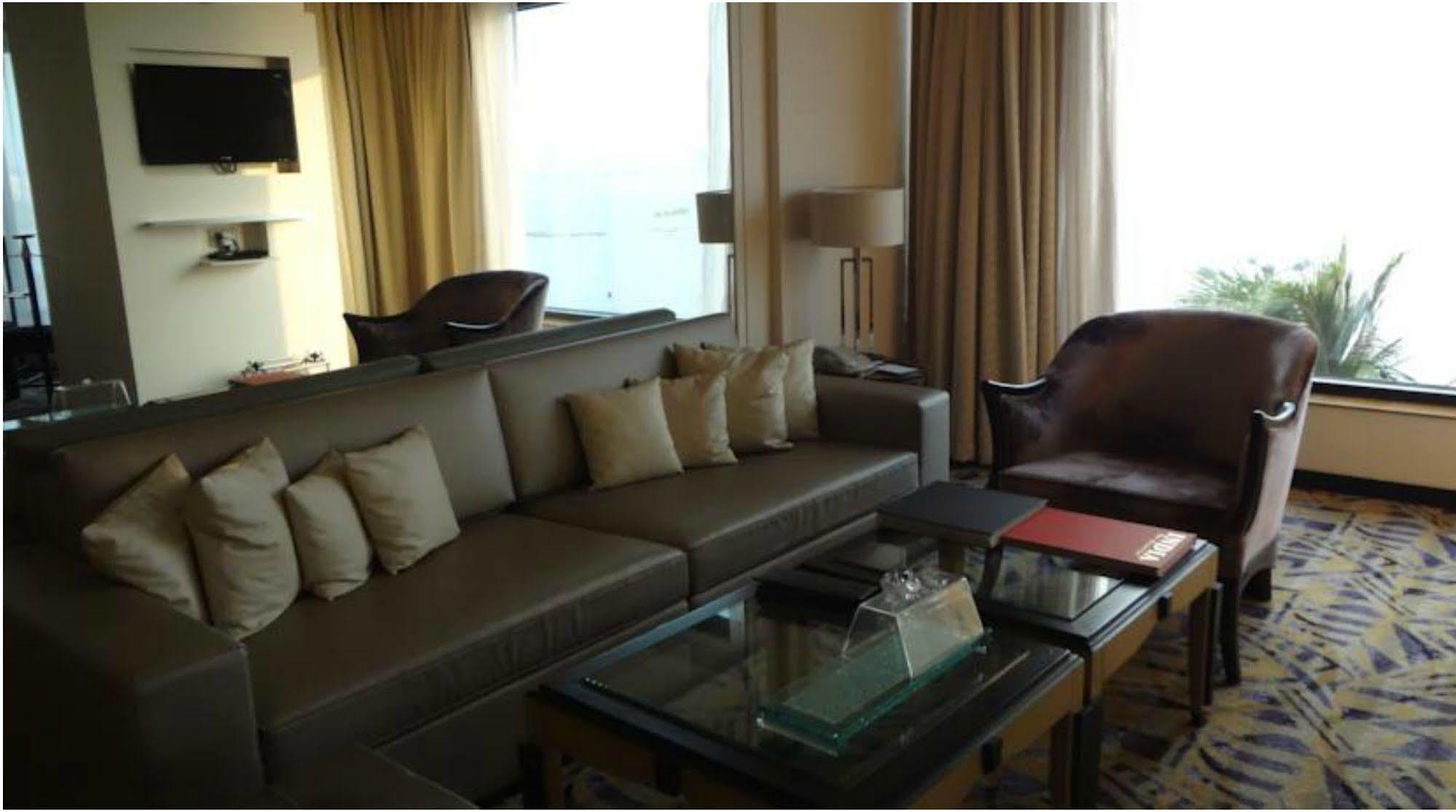 Hotel Marine Plaza Mumbai  Buitenkant foto