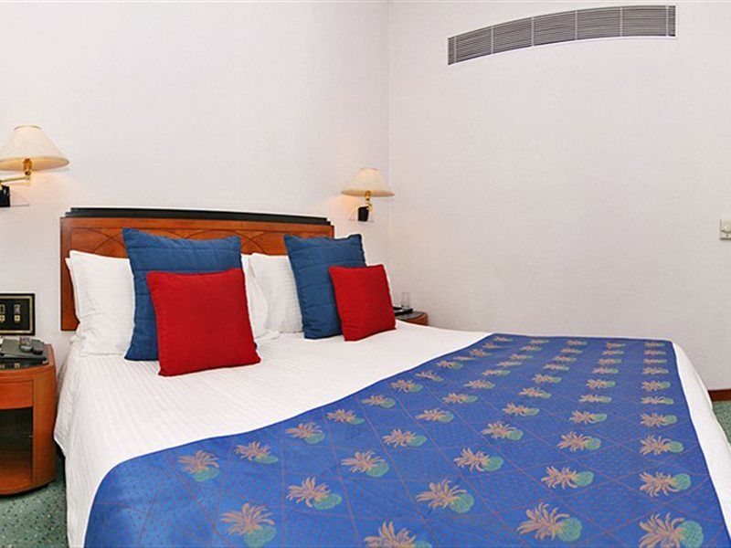 Hotel Marine Plaza Mumbai  Buitenkant foto